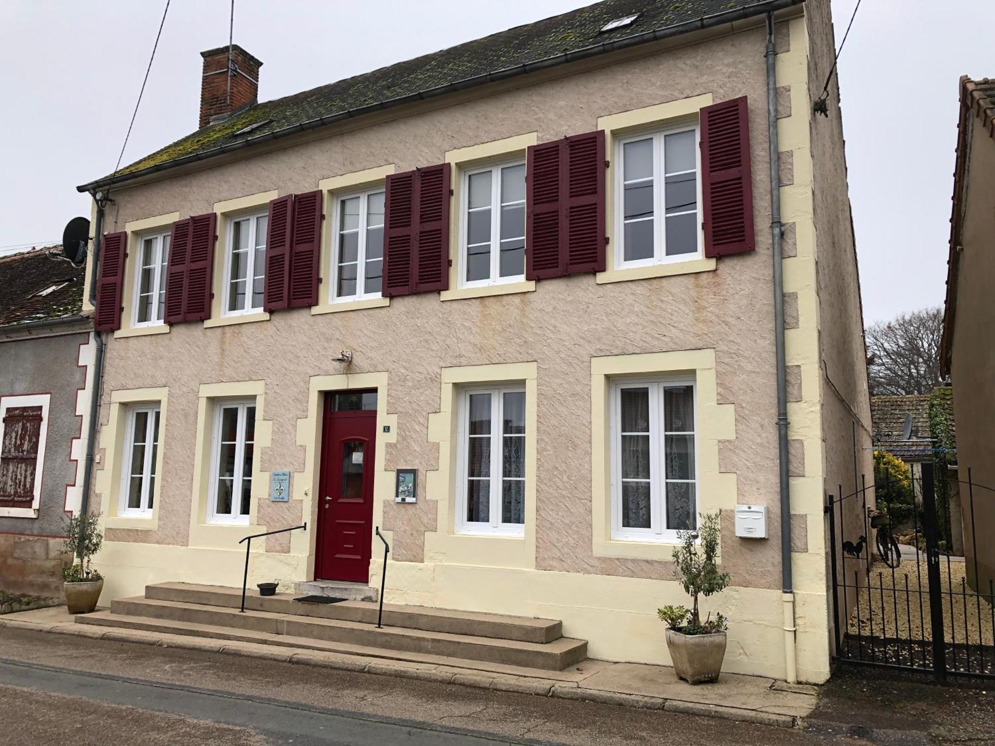 Saint-Bonnet-Tronçais Le Voyageur B&B 외부 사진